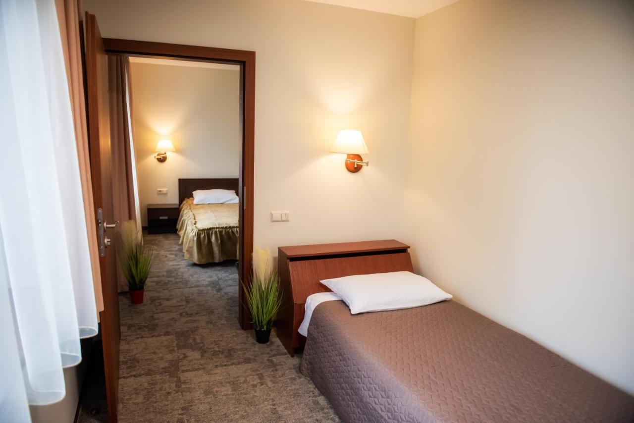 Vingis Hotel Marijampole Luaran gambar