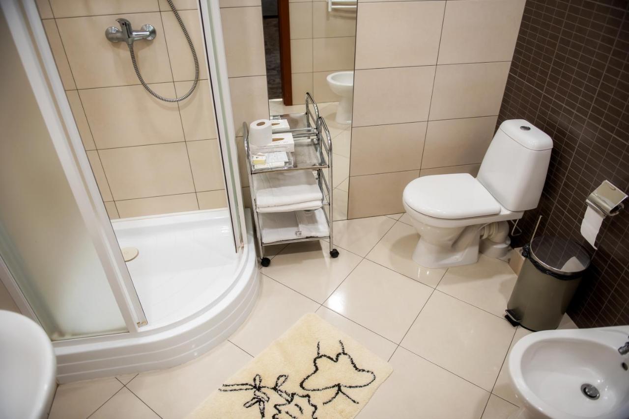 Vingis Hotel Marijampole Luaran gambar