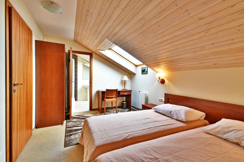 Vingis Hotel Marijampole Luaran gambar